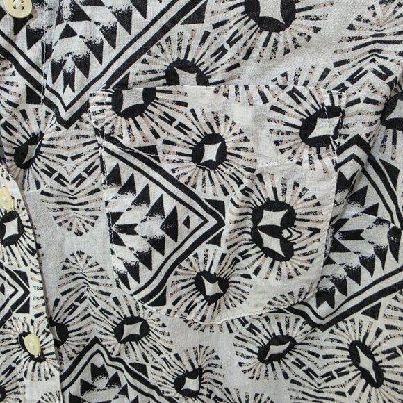 Geometric Print Blouse – Women’s Medium Black White Tan Button Front - Picture 3 of 8